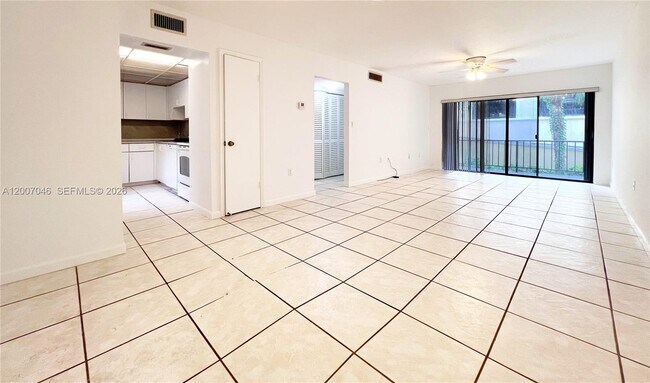 Foto del edificio - 8287 SW 128th St