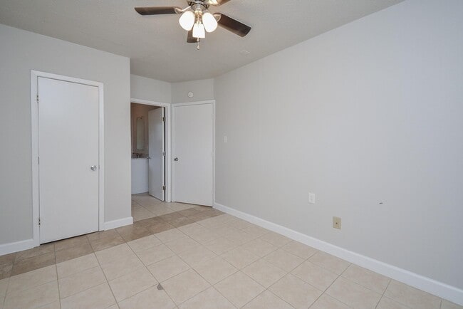 Building Photo - 2117 Thonig Rd
