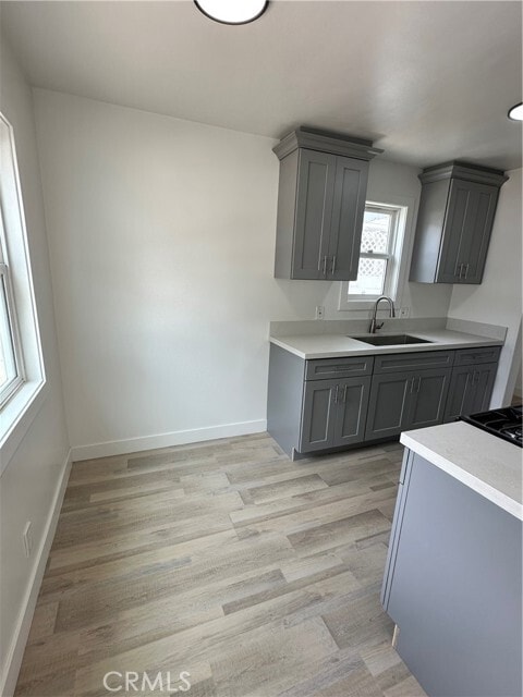 Building Photo - 1544 Ruhland Ave