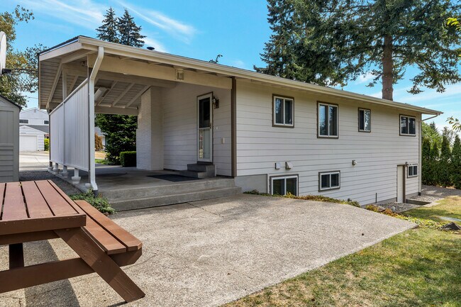 Building Photo - 20219 12th Pl S