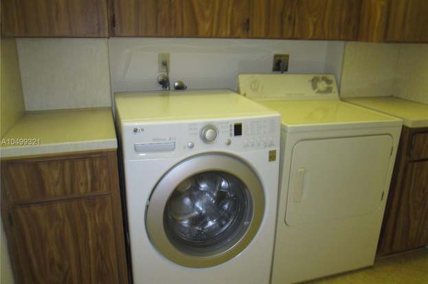 Foto del edificio - 3520 Whitehall Dr