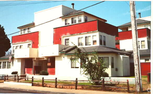 Foto del edificio - 560 Florida St