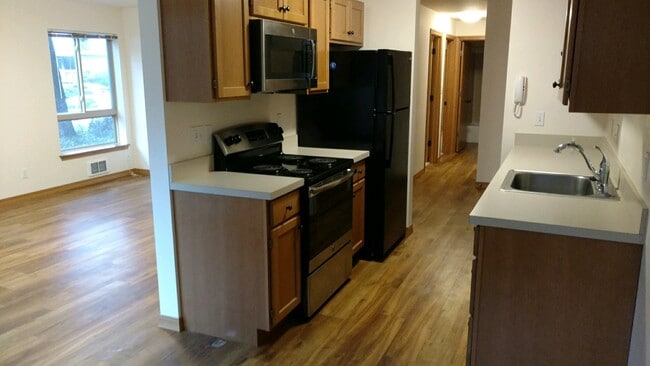 Kitchen - Legend House