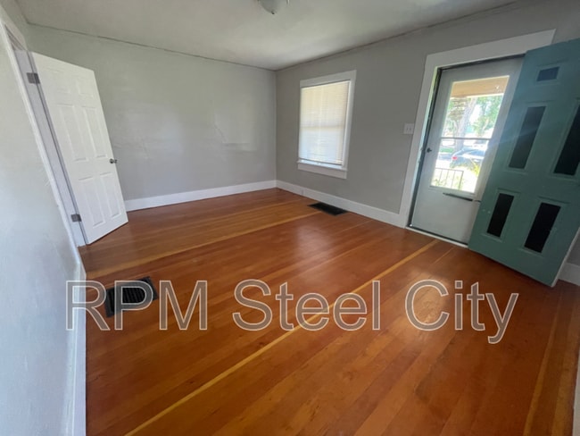 Building Photo - 1728 Carteret Ave