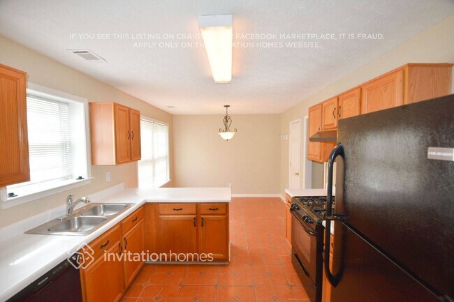 Building Photo - 1285 Norwalk Trce