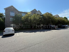 Building Photo - 4455 Brassfield Dr