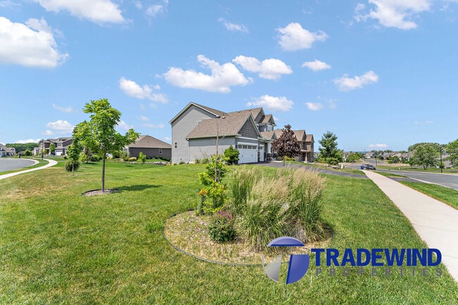 Building Photo - 8270 Spring Lake Dr