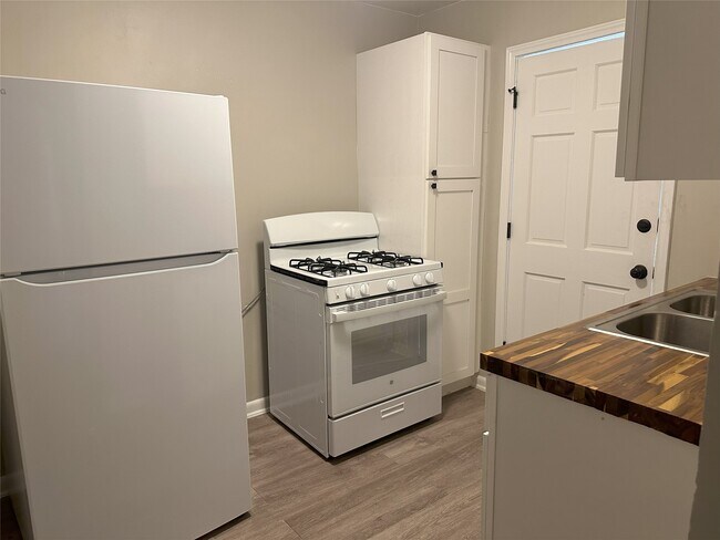 Foto del edificio - 515 Margil St