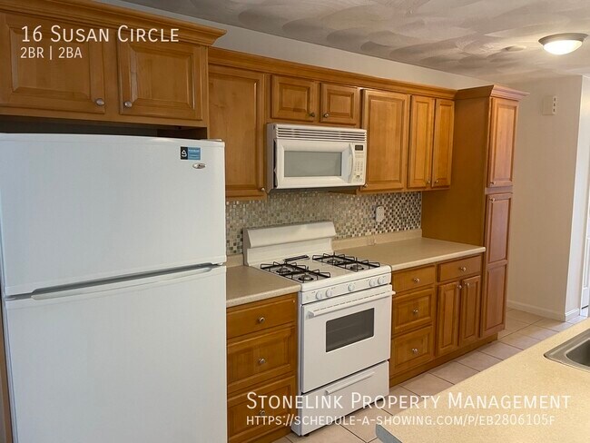 Building Photo - 16 Susan Cir