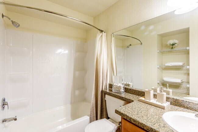 2BR, 1BA - Windsor - ReNew Kennedy Park