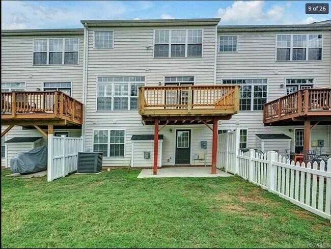 Foto del edificio - 910 Wellston Ct