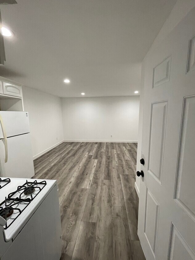 Foto principal - 12734 Bessemer St