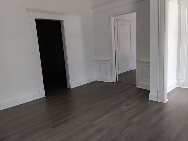 Building Photo - 2 Bed, 1 Bath home for rent
