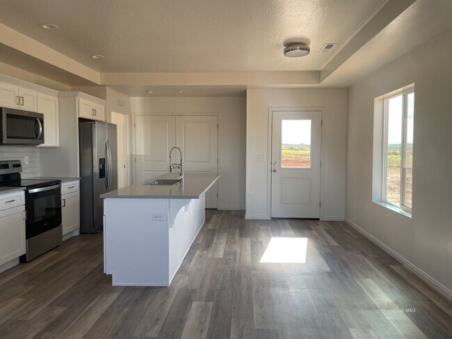 Foto del edificio - 1760 Kason Ct