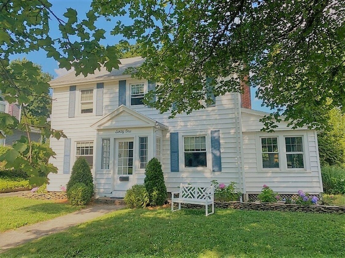 Primary Photo - Quiet Neighborhood - Short-Term Single Fam...