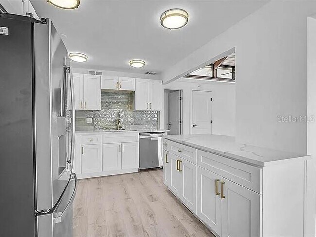 Building Photo - 500 Park Blvd S