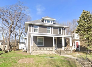 Building Photo - OM-910 N 9th Street