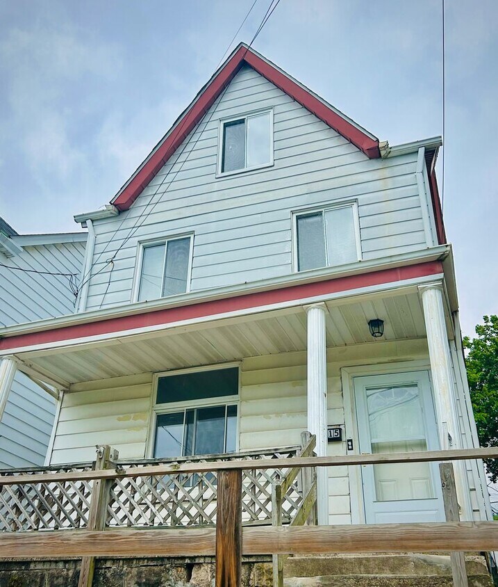 3 Bedroom, Pet Friendly Home l NorthSide - Available Now! Charming 3BR Home for Rent ...