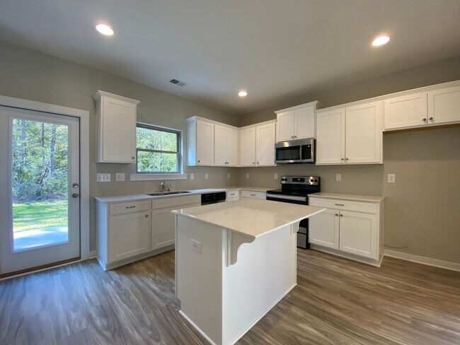Building Photo - Home for Rent in Clay, AL...COMING SOON!!!...