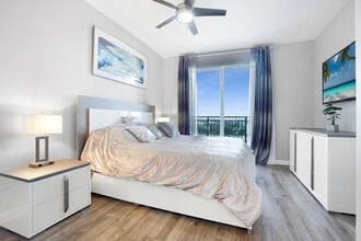 Building Photo - 511 SE 5 Ave