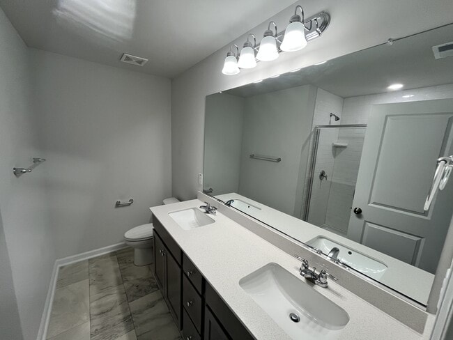 Building Photo - 922 Lampton Ct