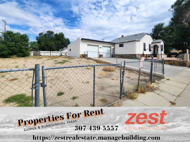 Building Photo - 833 N Kimball St