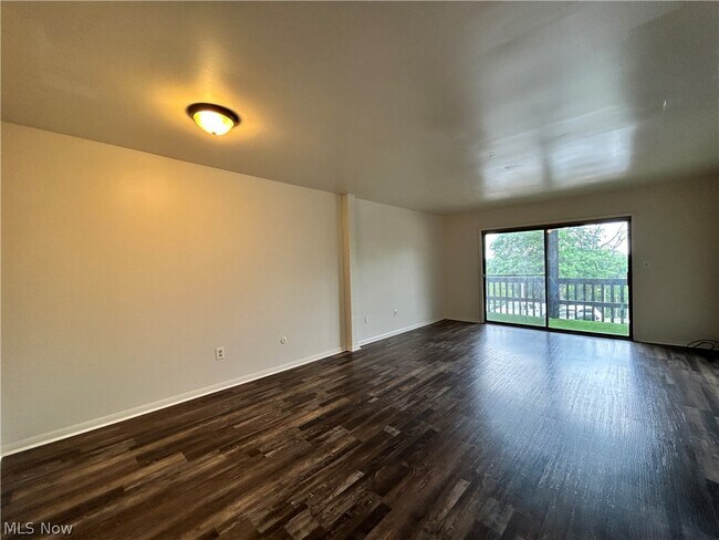 Foto del edificio - 4313 Earl Dr