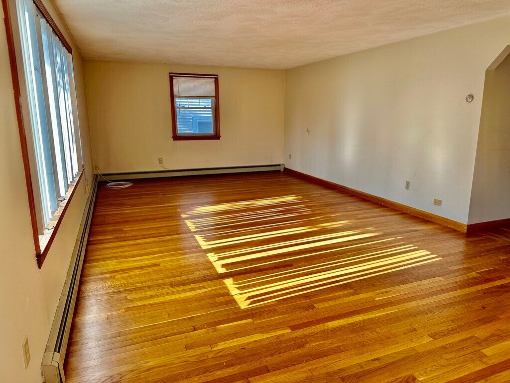 23 Myrtle St, Watertown, MA 02472 Townhome Rentals in Watertown MA