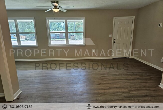 Building Photo - Plenty of space to roam and call home!