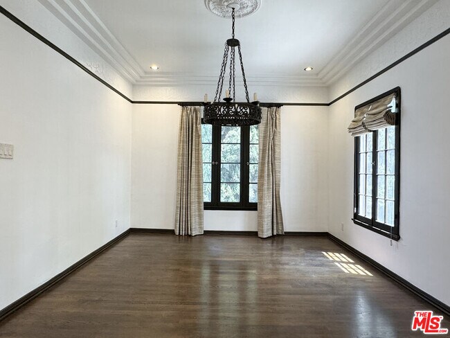 Foto del edificio - 6239 W 6th St