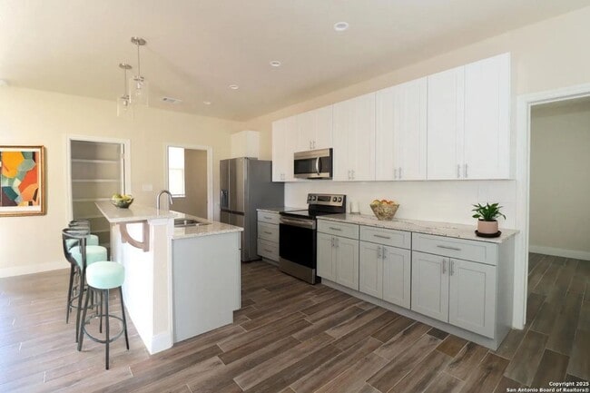 Building Photo - 2503 golf