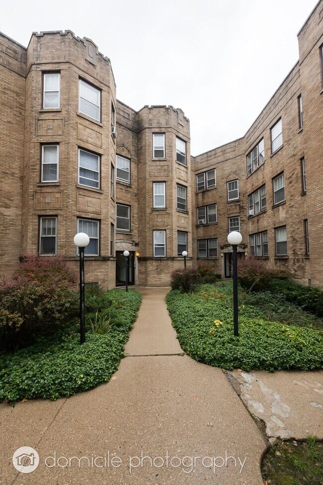 Foto del edificio - 901 W Altgeld St