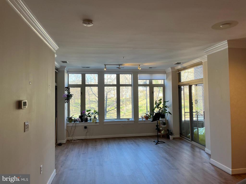 Primary Photo - 4025 Connecticut Ave NW