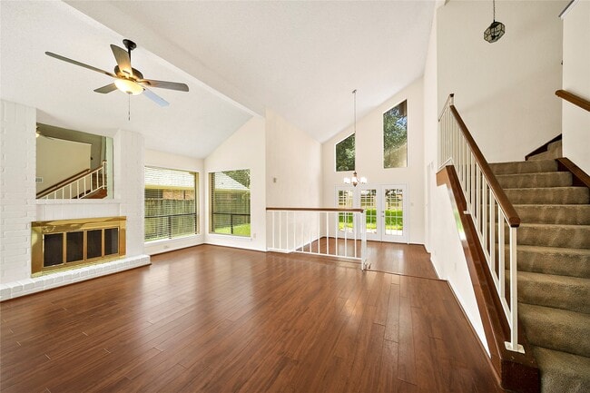Building Photo - 2206 Greencove Ln