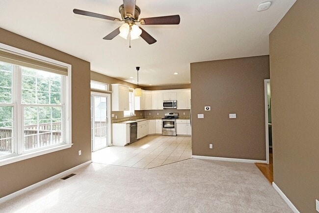 Building Photo - Pet-Friendly N. Albemarle Home With Fenced Yard