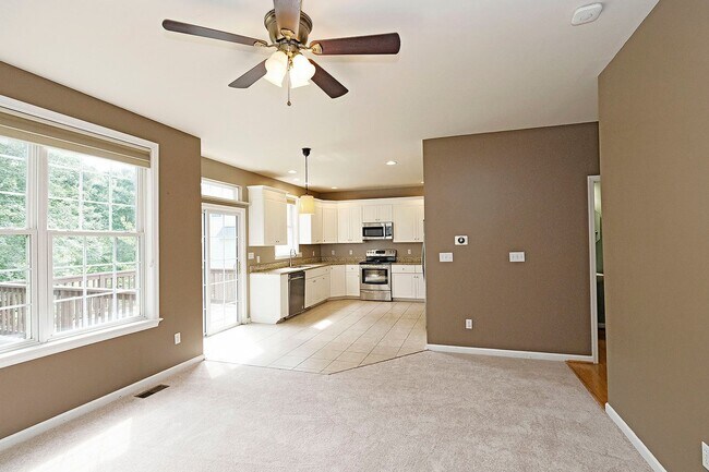 Foto del edificio - Pet-Friendly N. Albemarle Home With Fenced Yard