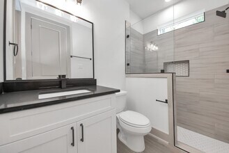 Building Photo - 5308 Kindred Gdn Ln