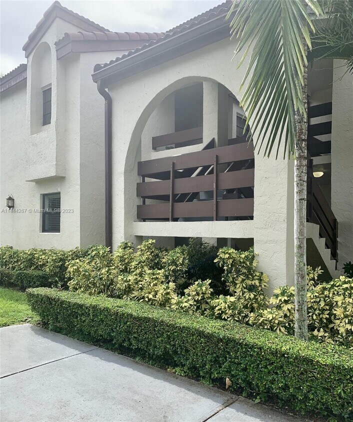 Primary Photo - 9080 SW 125th Ave