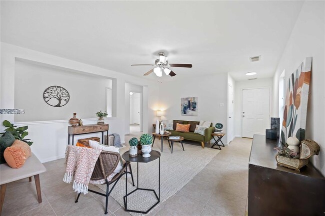 Building Photo - 6607 Bluestone Springs Ln