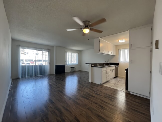 Building Photo - West Valley Terrace