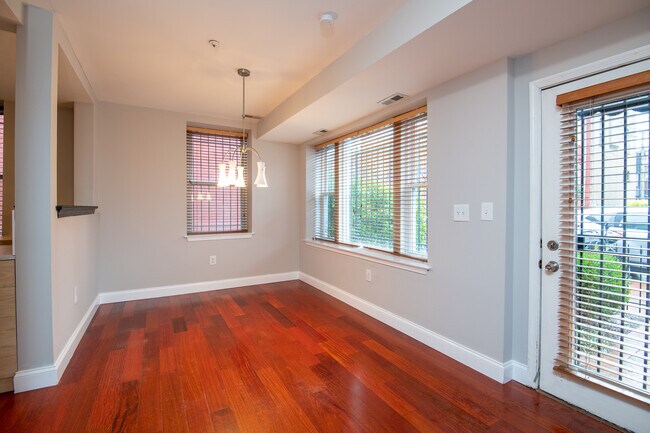 Building Photo - 1708 9th St NW