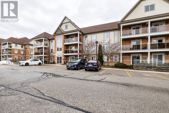 Photo du bâtiment - 120 Aspen Springs Dr