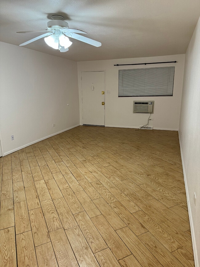Building Photo - 8091 W 9th Ave