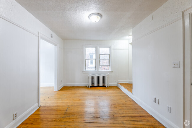 Large Bachelor - Living Room - Bold Street Apartments