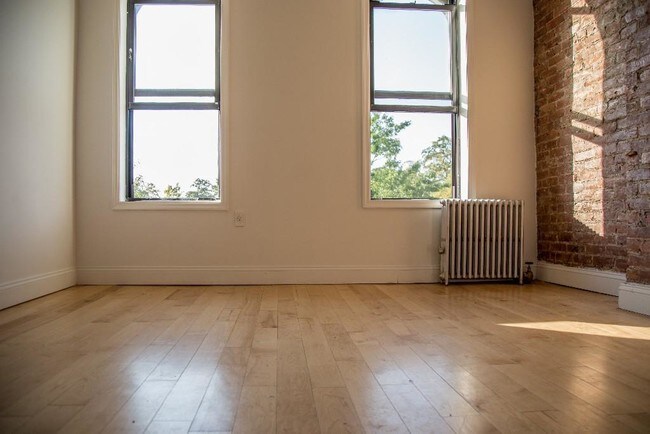 Foto del edificio - 290 Suydam St