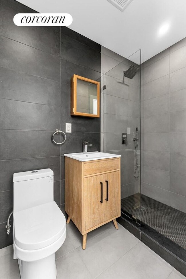 Foto del edificio - 1050 Sterling Pl