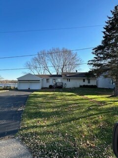 Foto principal - 28151 W Fox River Rd