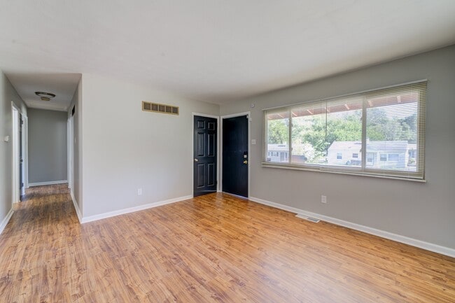 Building Photo - 5311 Grove Ave