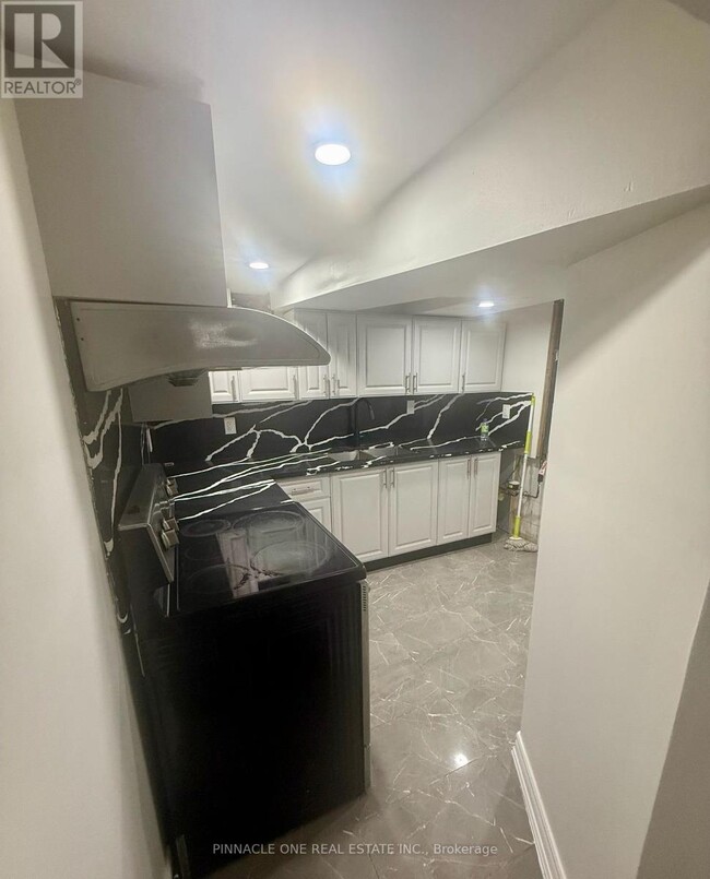 Building Photo - 20 Dignam Ct