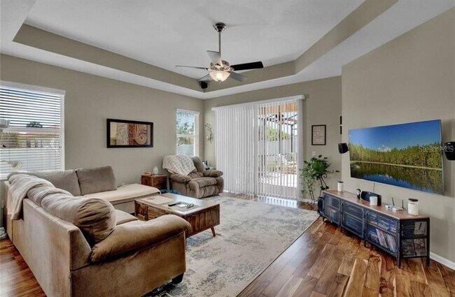 Foto del edificio - 4329 Placid Pl